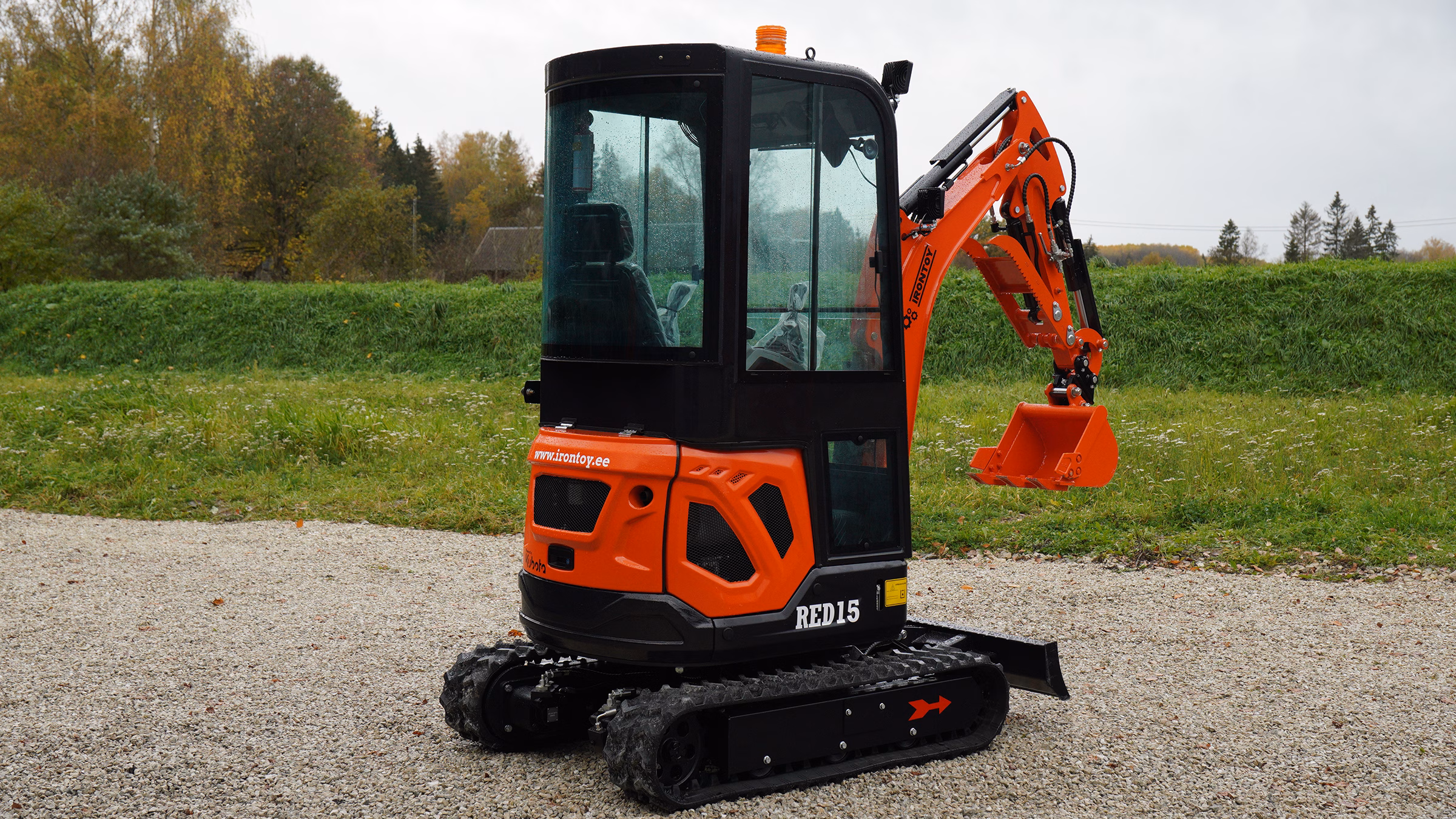 IronToy RED15 KUBOTA KAB - Image 2